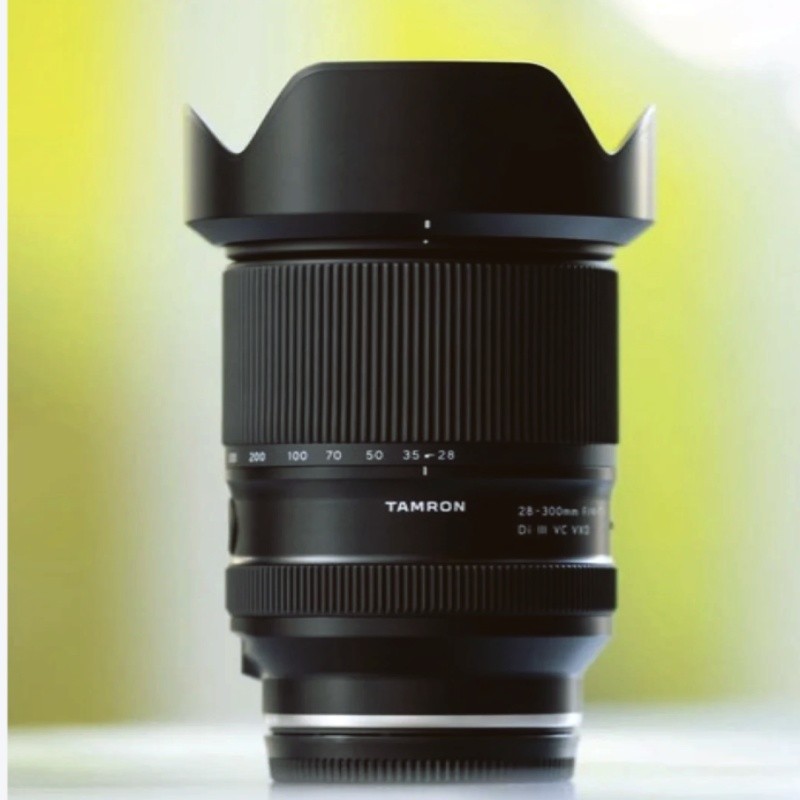 25-200mm F2.8-5.6 G2：固件升级解锁半微距